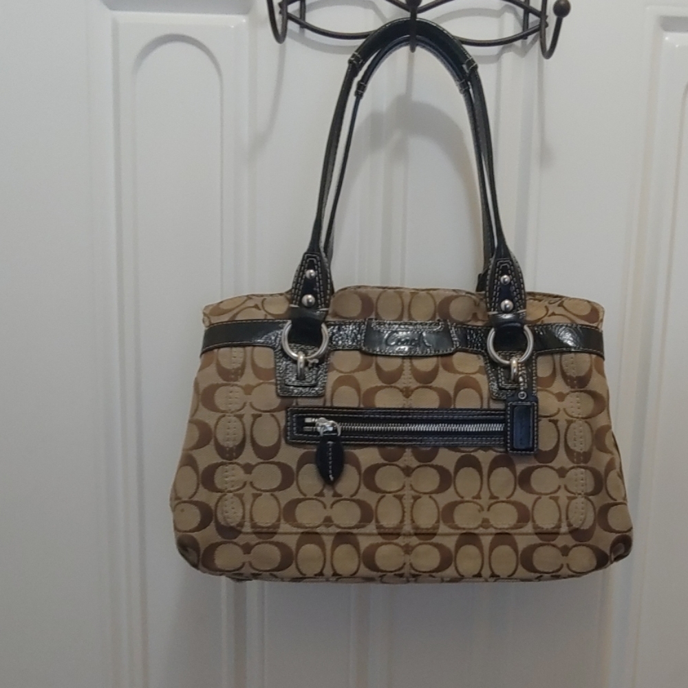 Shoulder bag